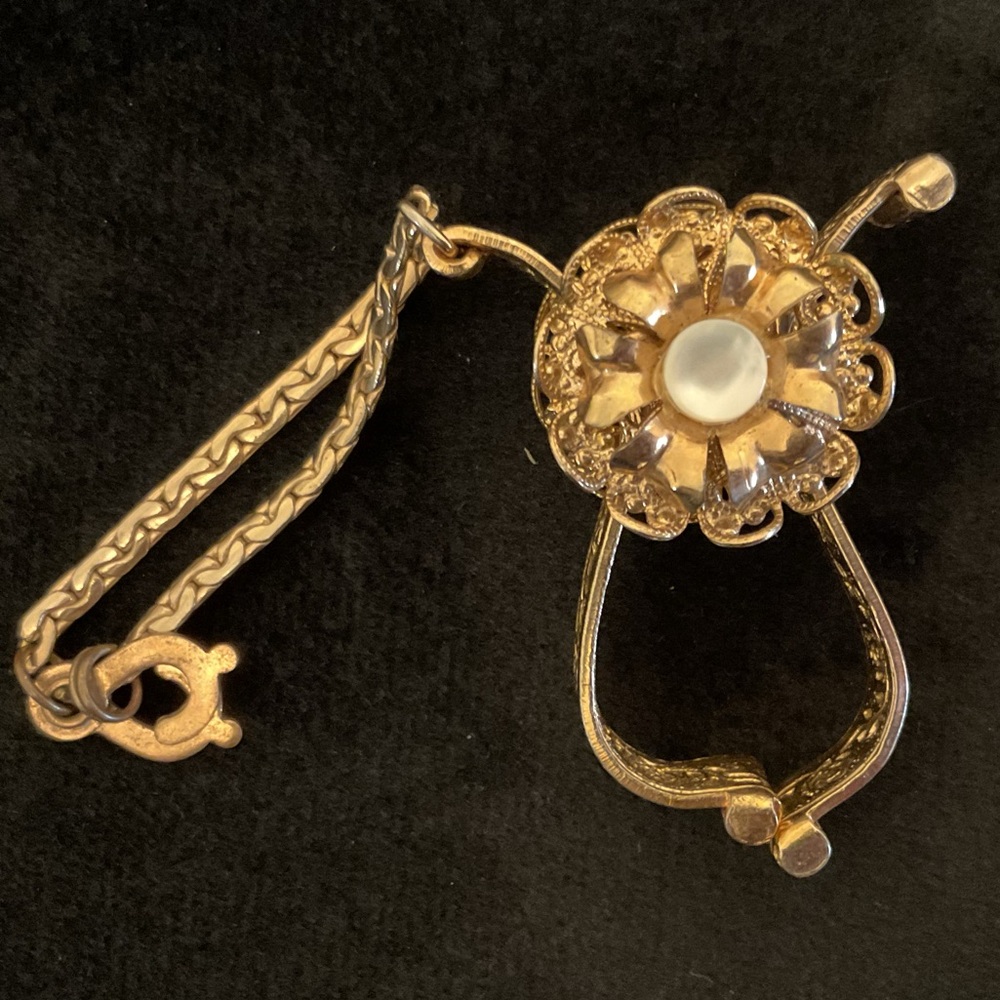 Vintage 1950’s Abon Glove Ring 24k Gold Plated